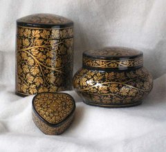 Urns- (83)